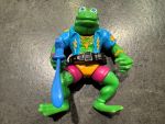 Playmates Teenage Mutant Ninja Turtles Genghis Frog Action Figuuri *käytetty*
